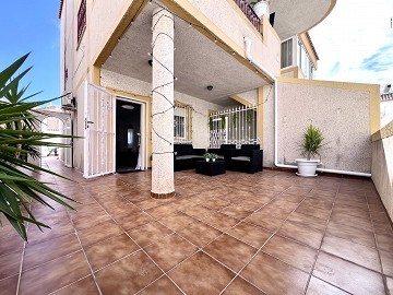 Fantastisk hörnlägenhet i Los Altos - Lotus Properties