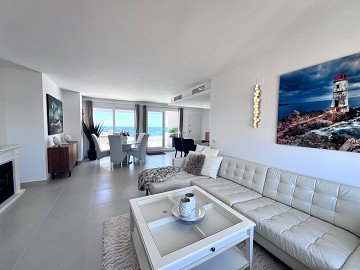 SPEKTAKULÄR TAKVÅNING I PUNTA PRIMA - Lotus Properties