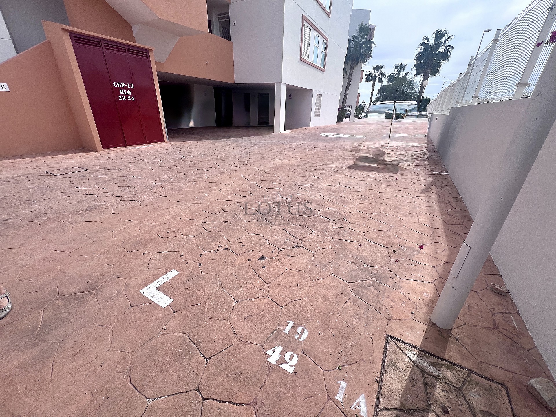 Fantastisk möjlighet under 1 Km från Medelhavet!  - Lotus Properties