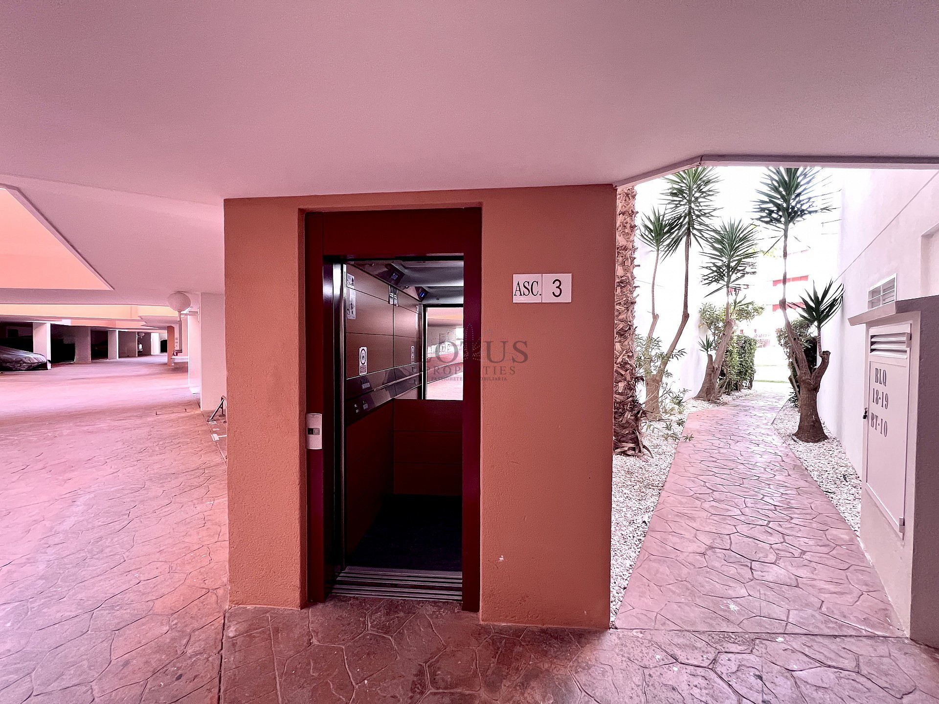 Fantastisk möjlighet under 1 Km från Medelhavet!  - Lotus Properties