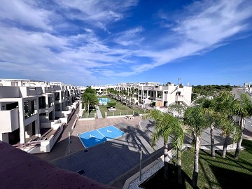 Exklusiv hörn tak-bungalow med 3 sovrum i Los Balcones - Lotus Properties